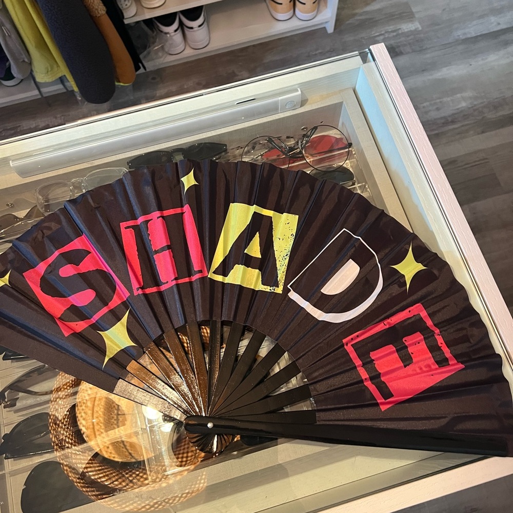 SHADE Clack Fan